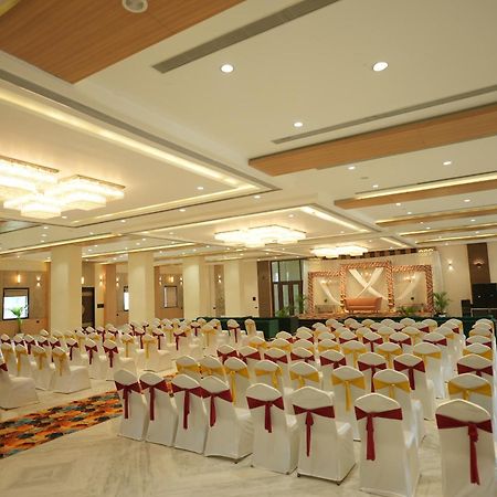 Palak Palace Hotels And Resort Bhopal Bagian luar foto