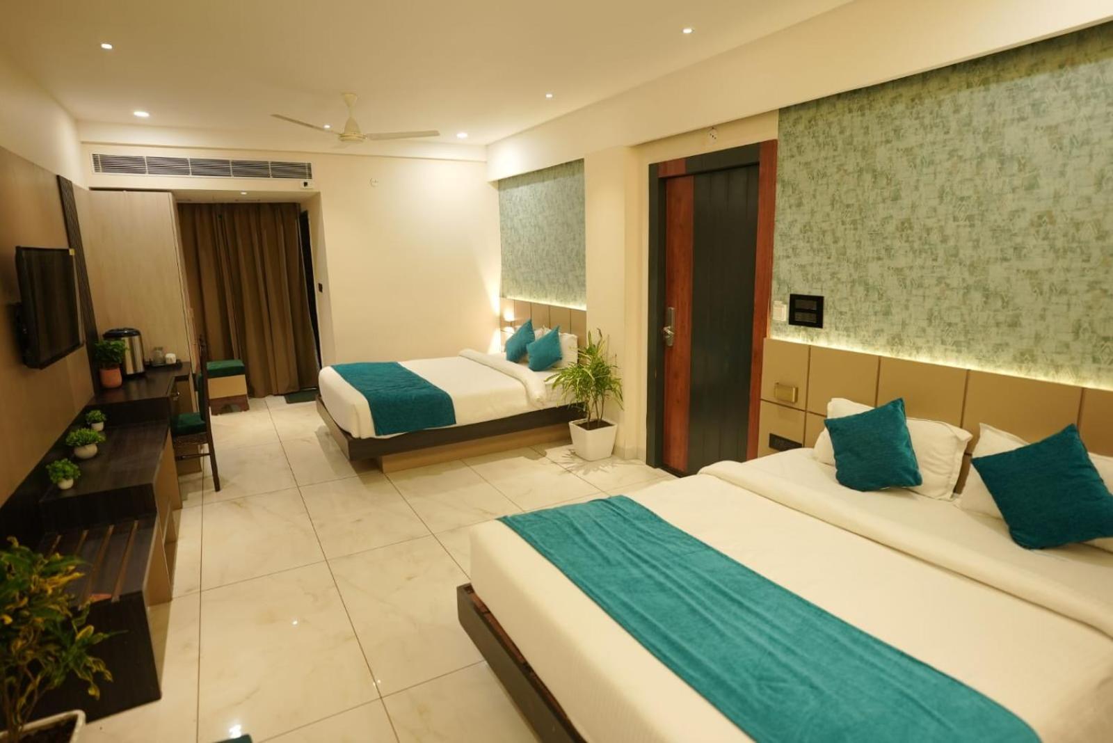 Palak Palace Hotels And Resort Bhopal Bagian luar foto